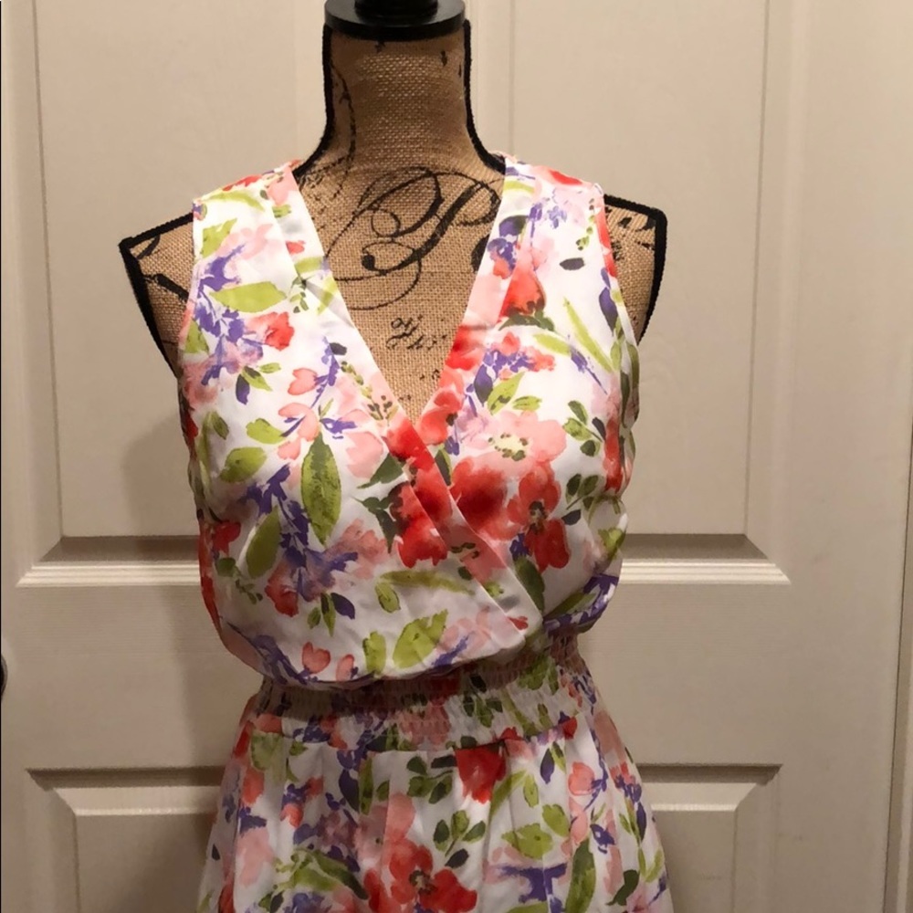White floral print maxi Dress - Picture 2 of 5